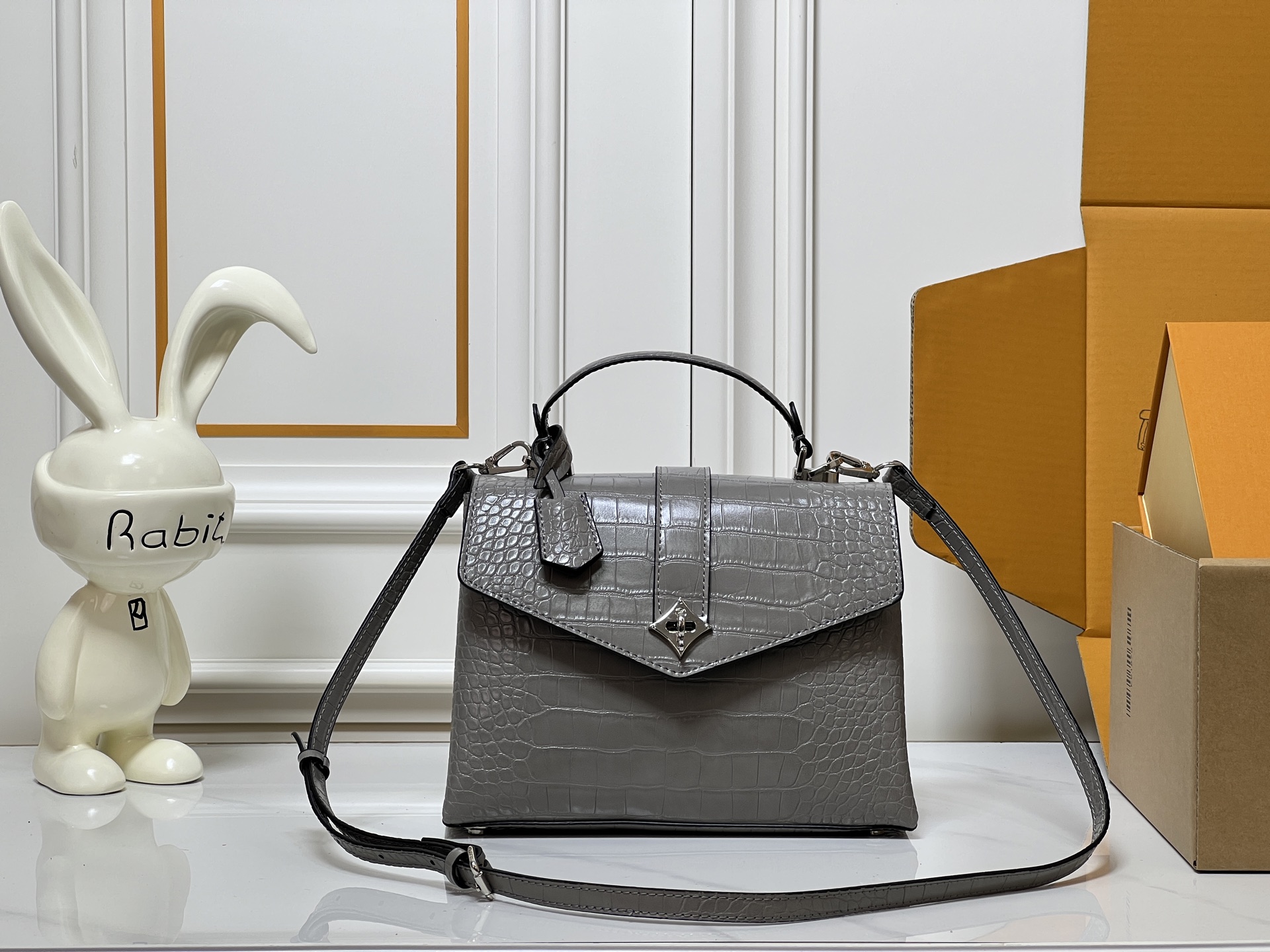 Louis Vuitton LV Classic Handbag Premium Canvas Magnetic Lock Weekend Getaway Luxury Designer